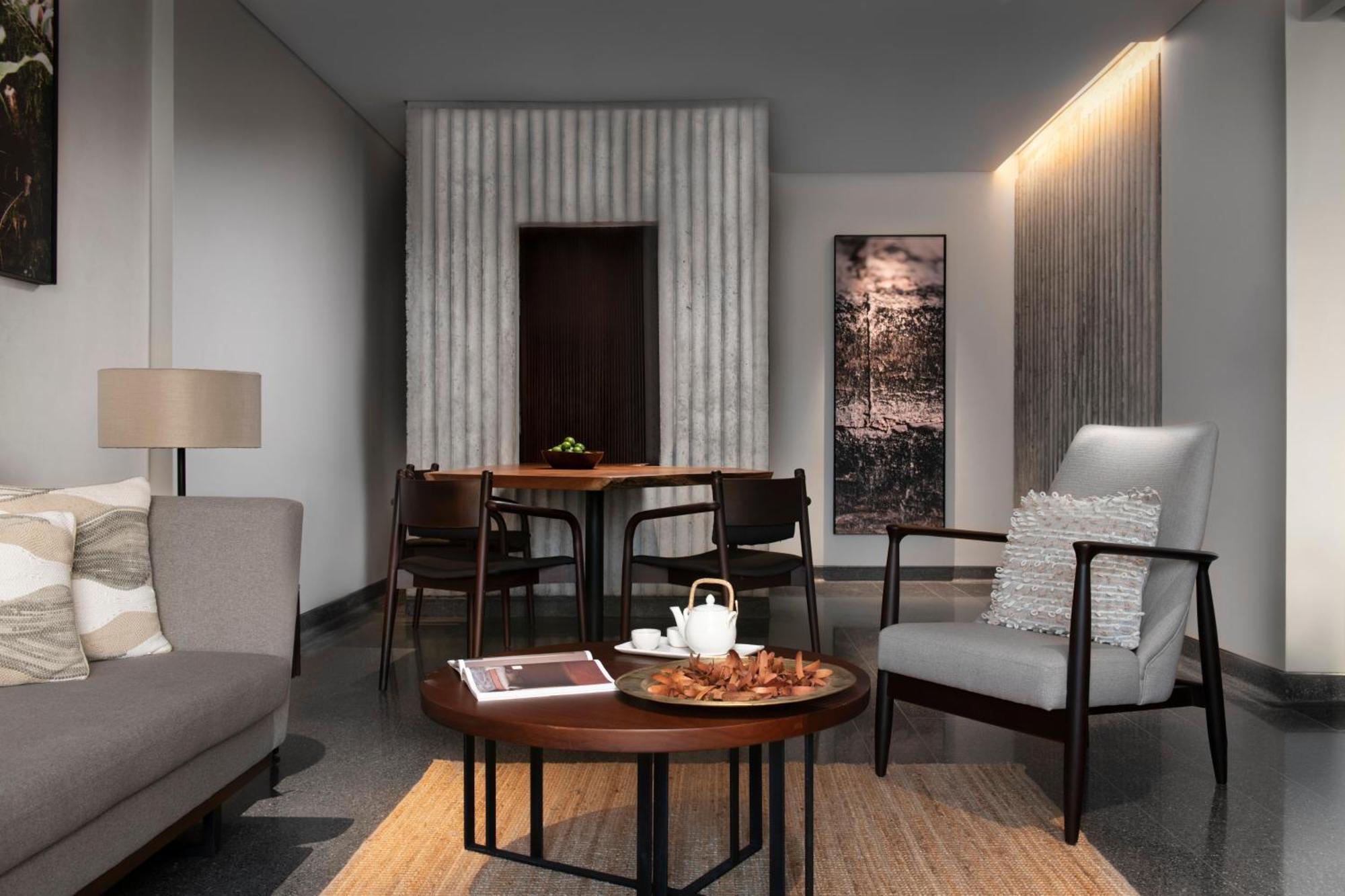 Treeline Urban Resort Siem Reap Bagian luar foto