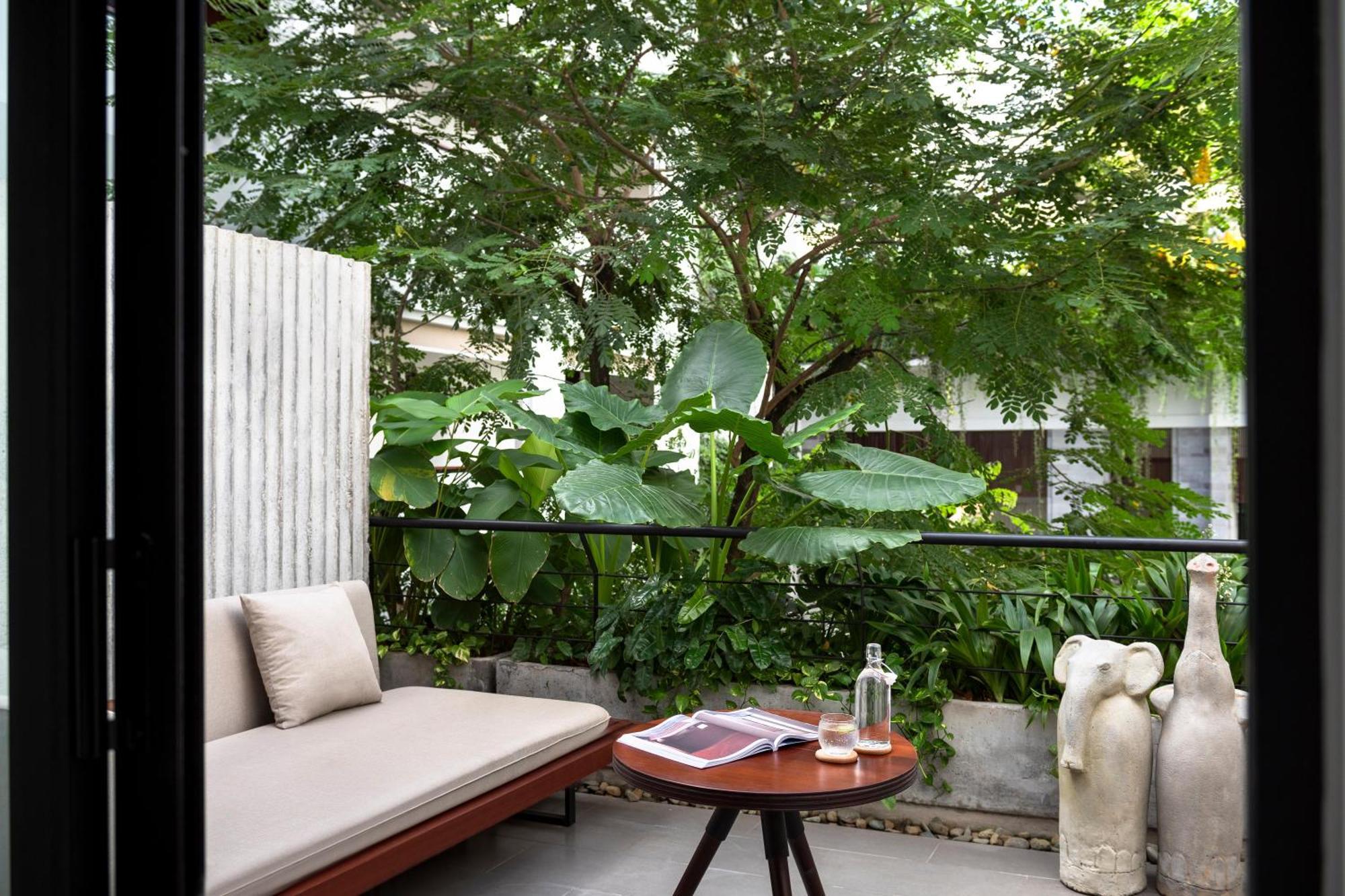 Treeline Urban Resort Siem Reap Bagian luar foto