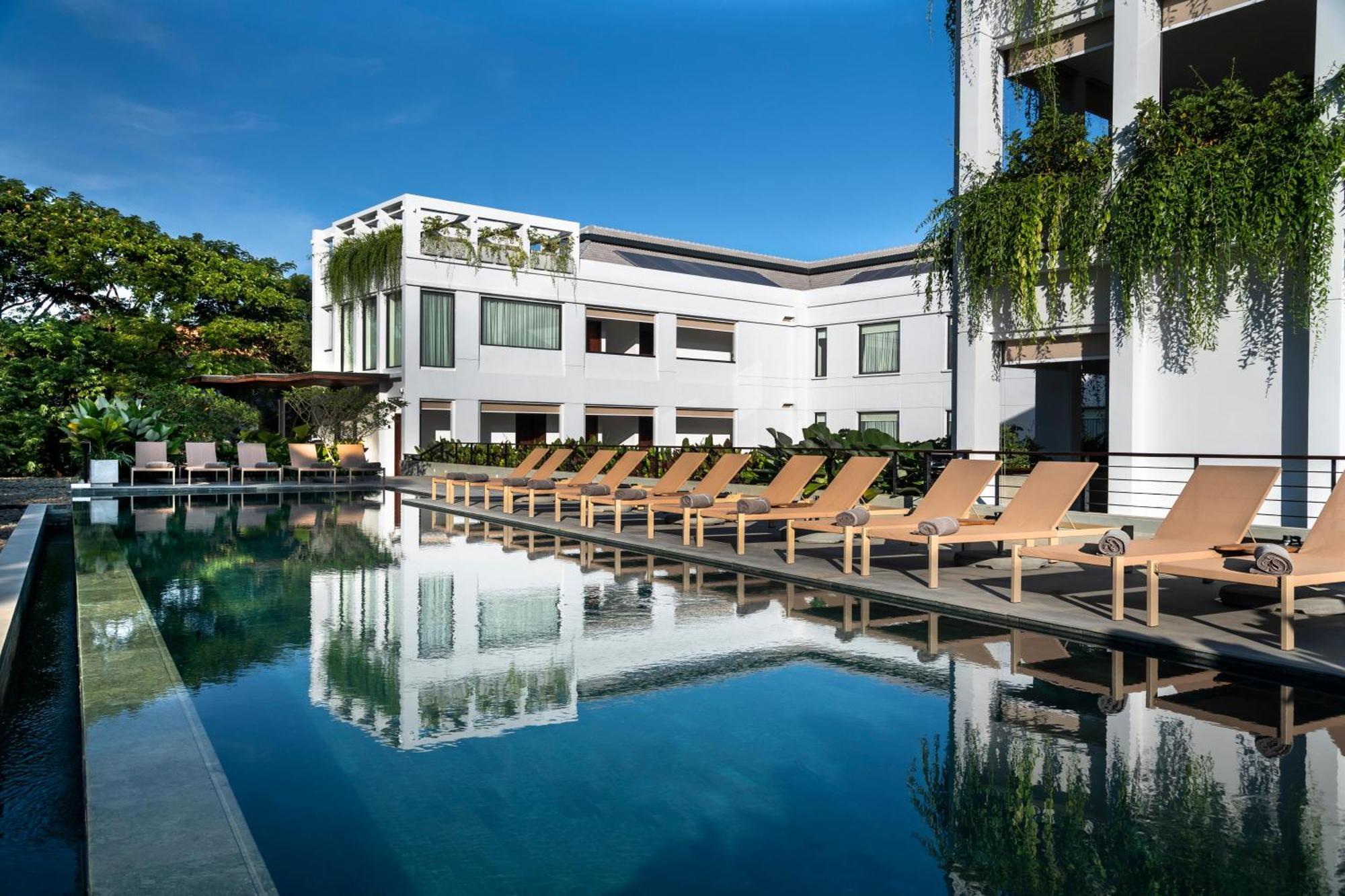 Treeline Urban Resort Siem Reap Bagian luar foto